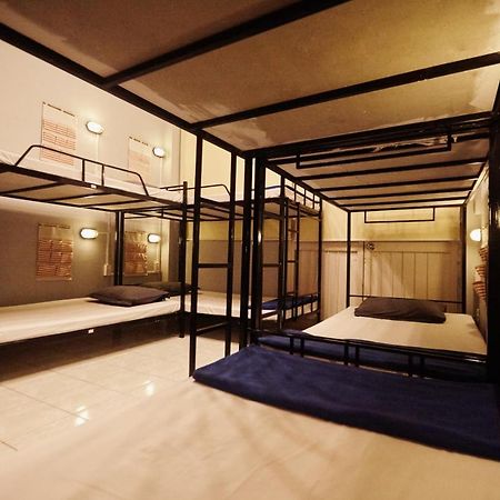 Dream Station - Saigon Hostel 胡志明市 外观 照片