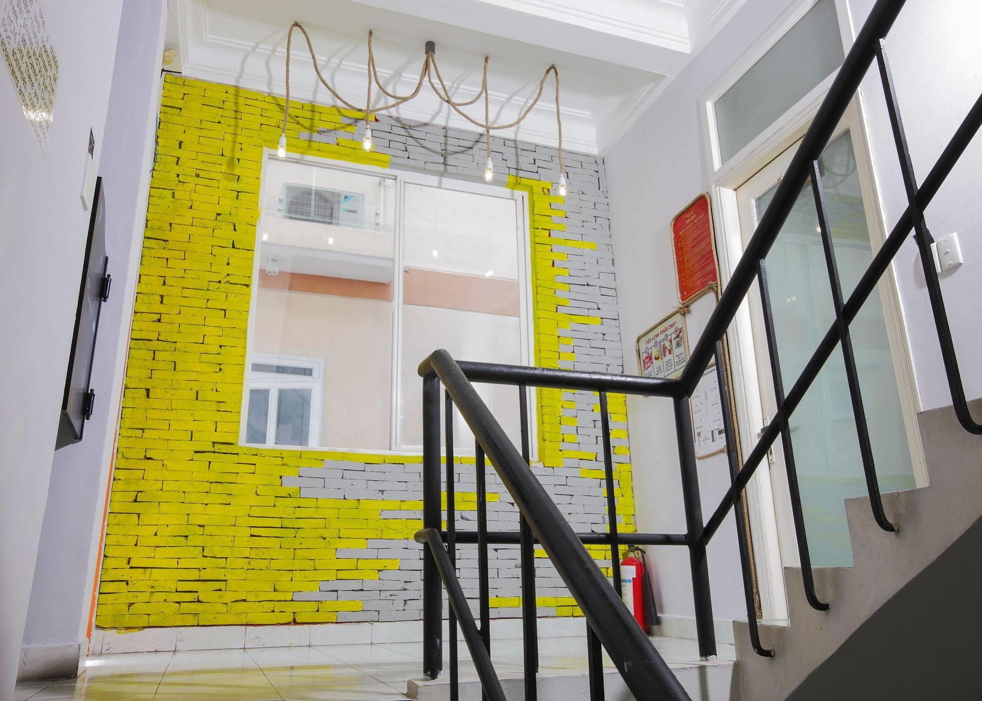 Dream Station - Saigon Hostel 胡志明市 外观 照片