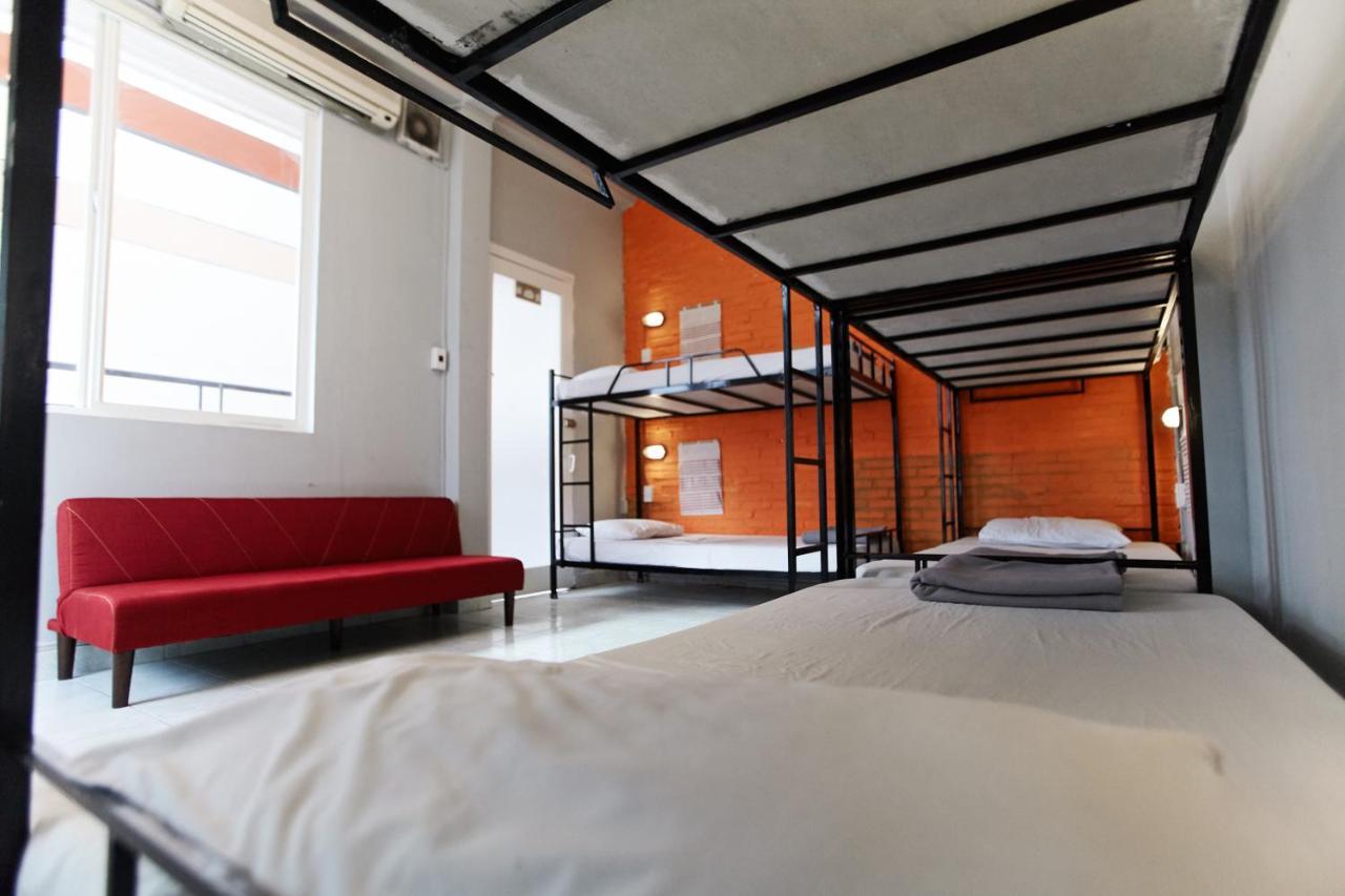 Dream Station - Saigon Hostel 胡志明市 外观 照片