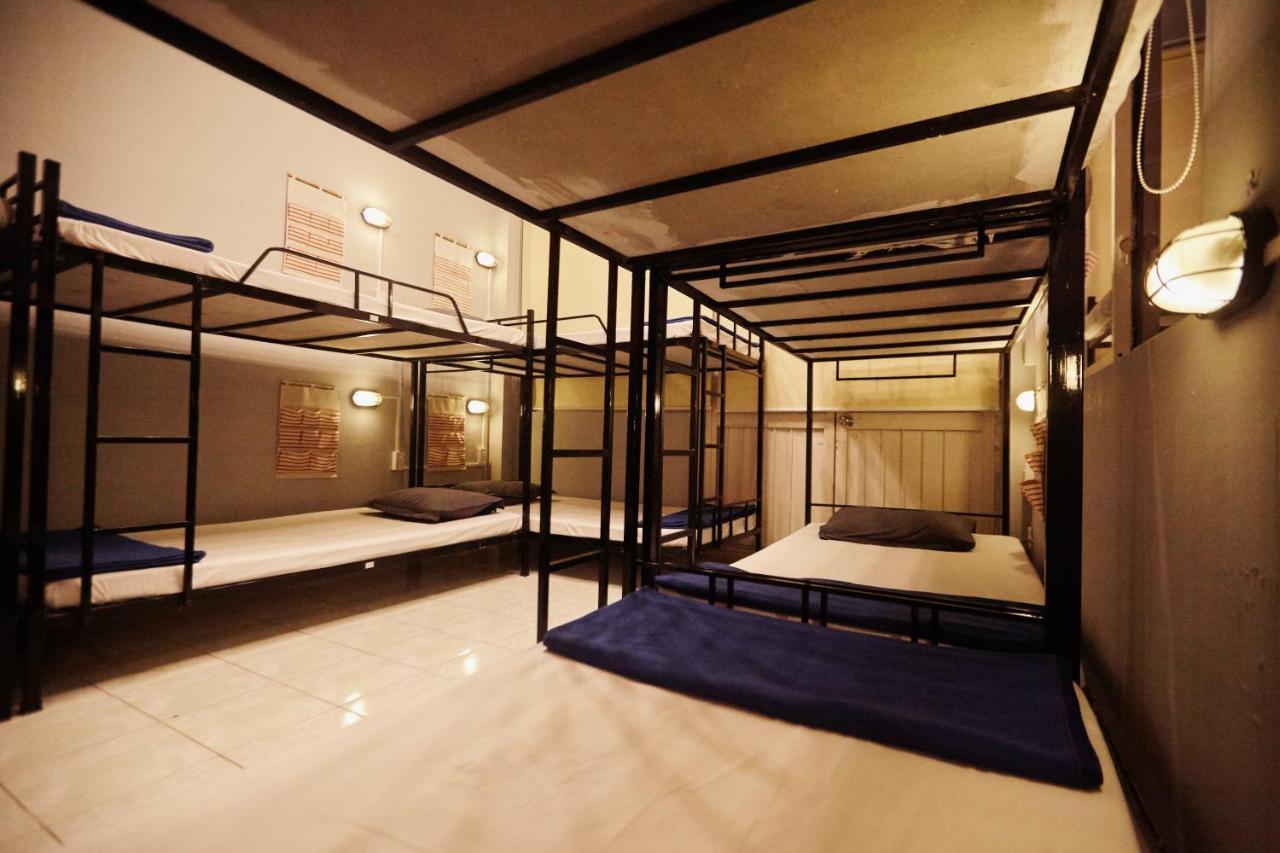 Dream Station - Saigon Hostel 胡志明市 外观 照片